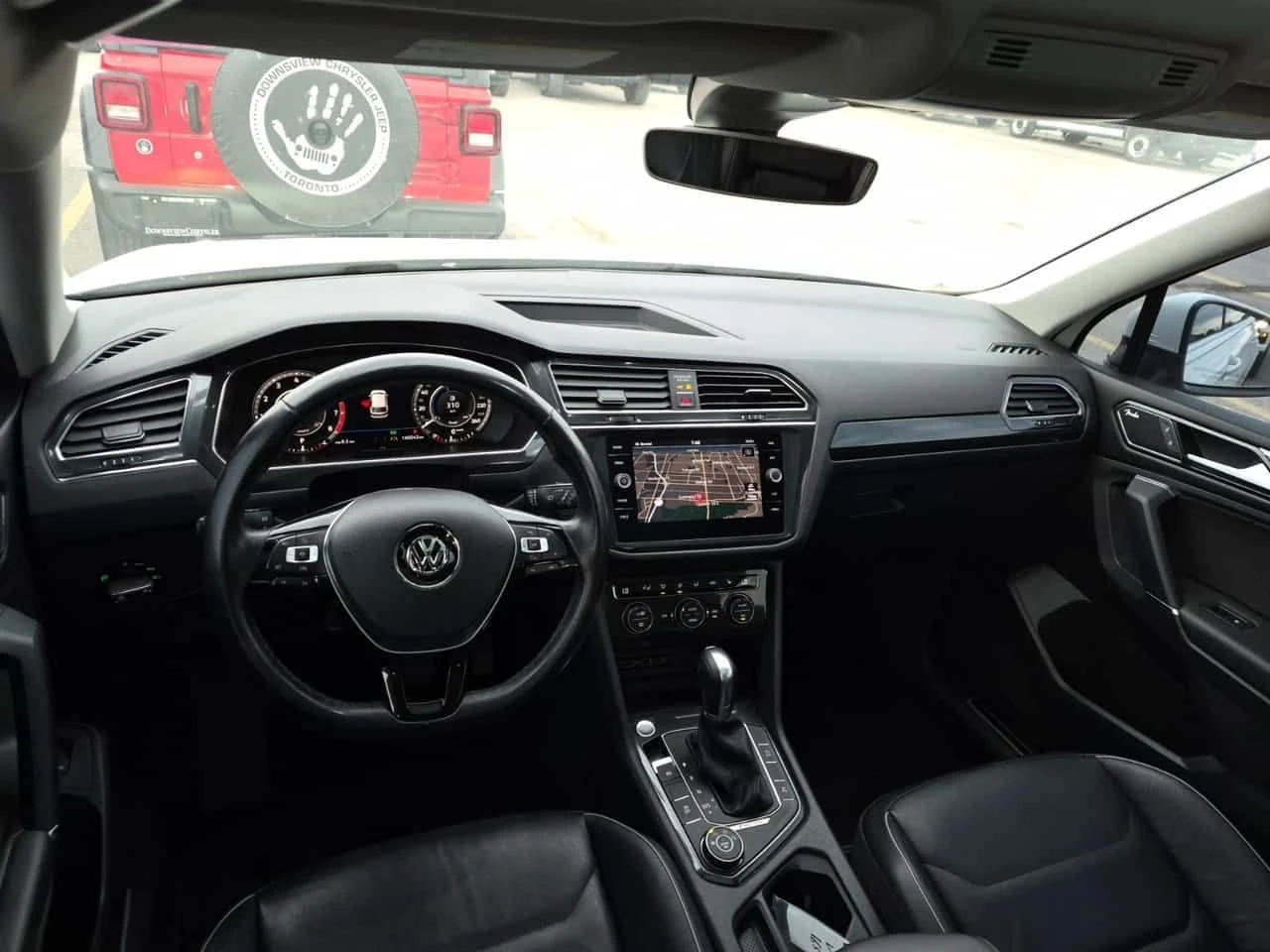 VW Tiguan * HIGHLINE* FULL DIGITAL * 2 КЛЮЧА * ПАНОРАМА * , снимка 10 - Автомобили и джипове - 55050171