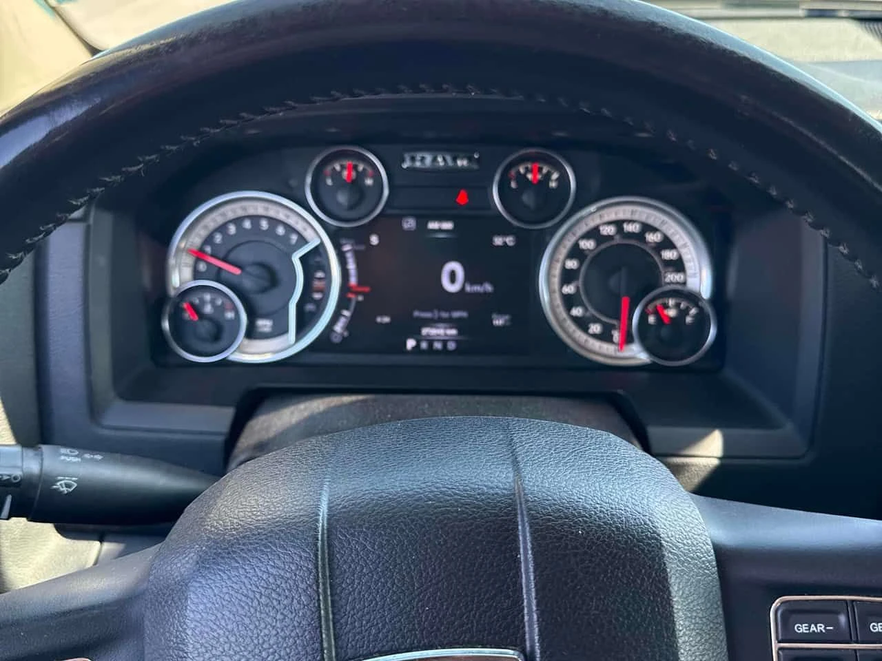 Dodge RAM 1500 * Sport * CARFAX * ОПЦИЯ ЗА ФИНАНСИРАНЕ , снимка 8 - Автомобили и джипове - 55224073