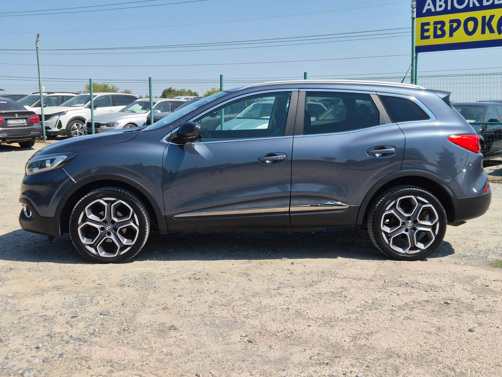 Renault Kadjar 1.2i, снимка 2 - Автомобили и джипове - 55769537