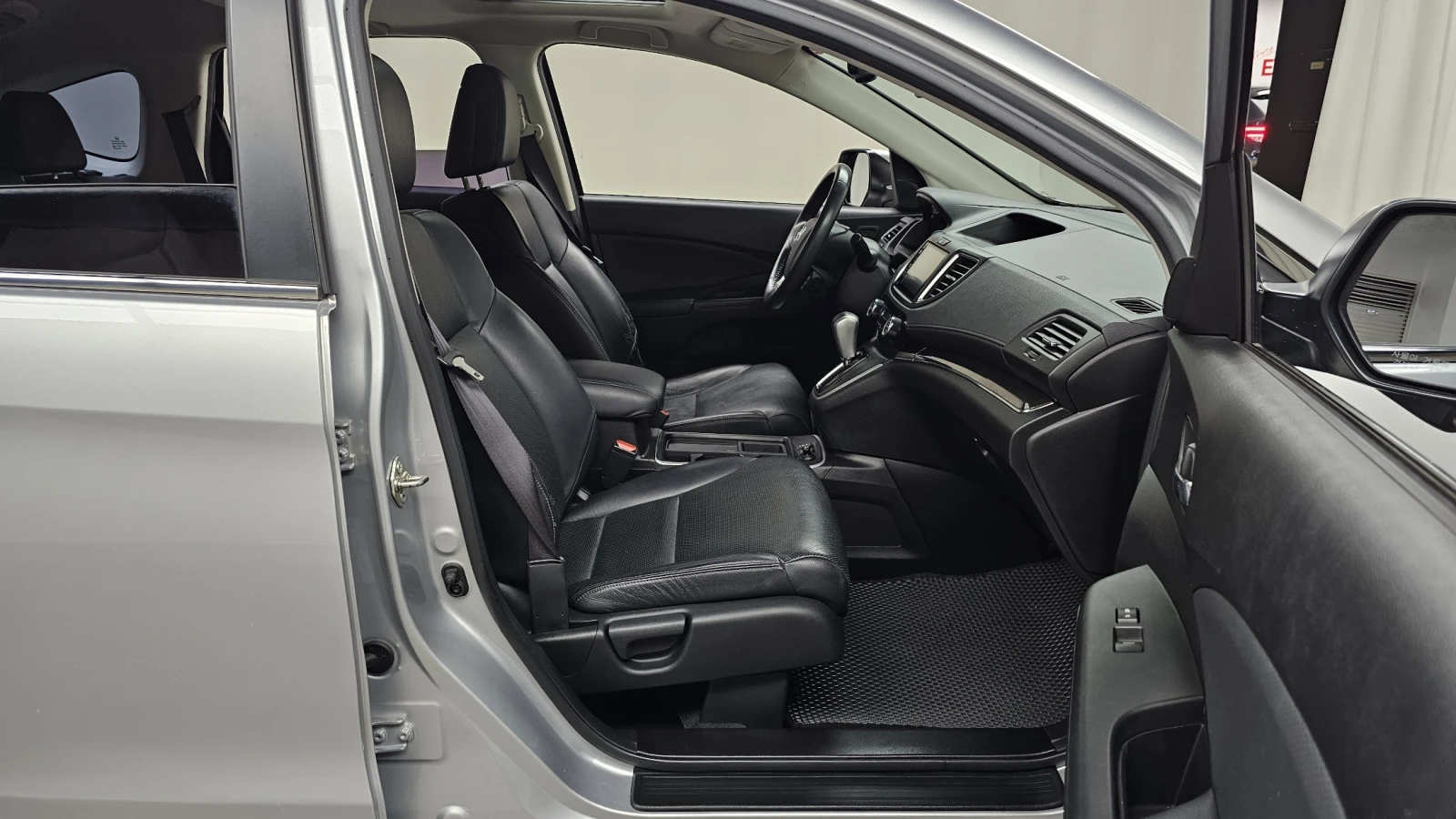 Honda Cr-v 4WD Touring autorpime.bg, снимка 16 - Автомобили и джипове - 55831608