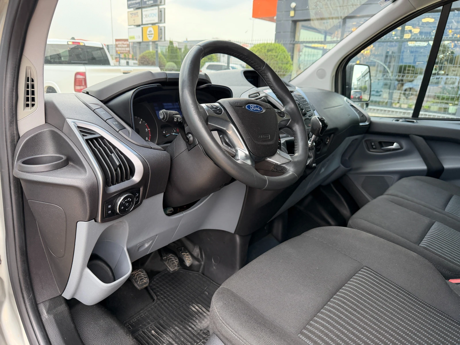 Ford Transit Custom Variobus 9-Места, Нов Внос, , , , снимка 15 - Бусове и автобуси - 55792646