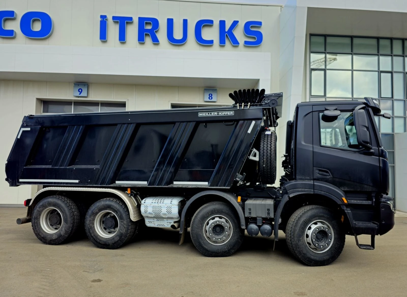 Iveco T-WAY НОВИ ЧЕТИРИОСНИ САМОСВАЛИ T-WAY - изображение 3