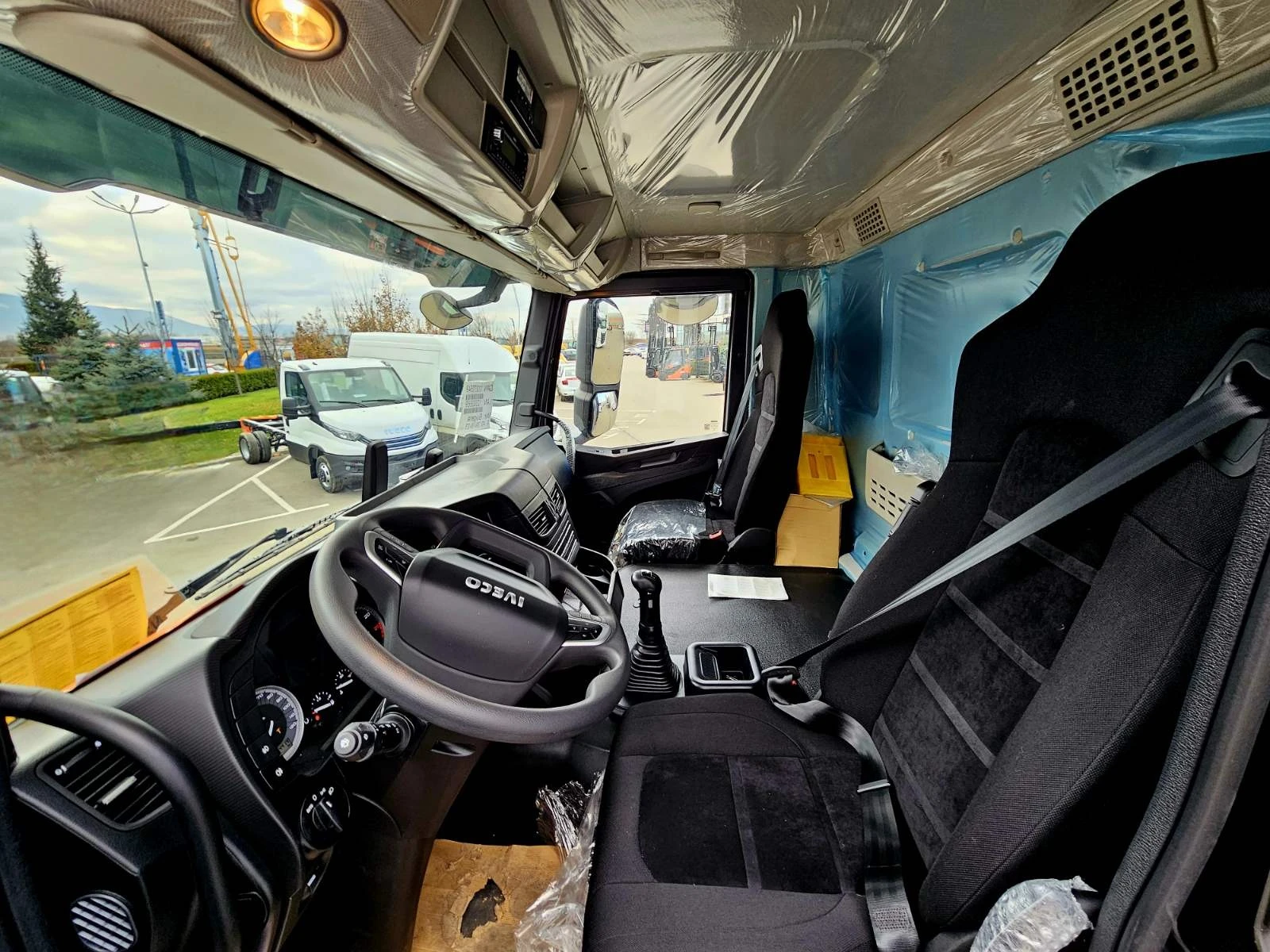 Iveco T-WAY НОВИ ЧЕТИРИОСНИ САМОСВАЛИ T-WAY - изображение 6