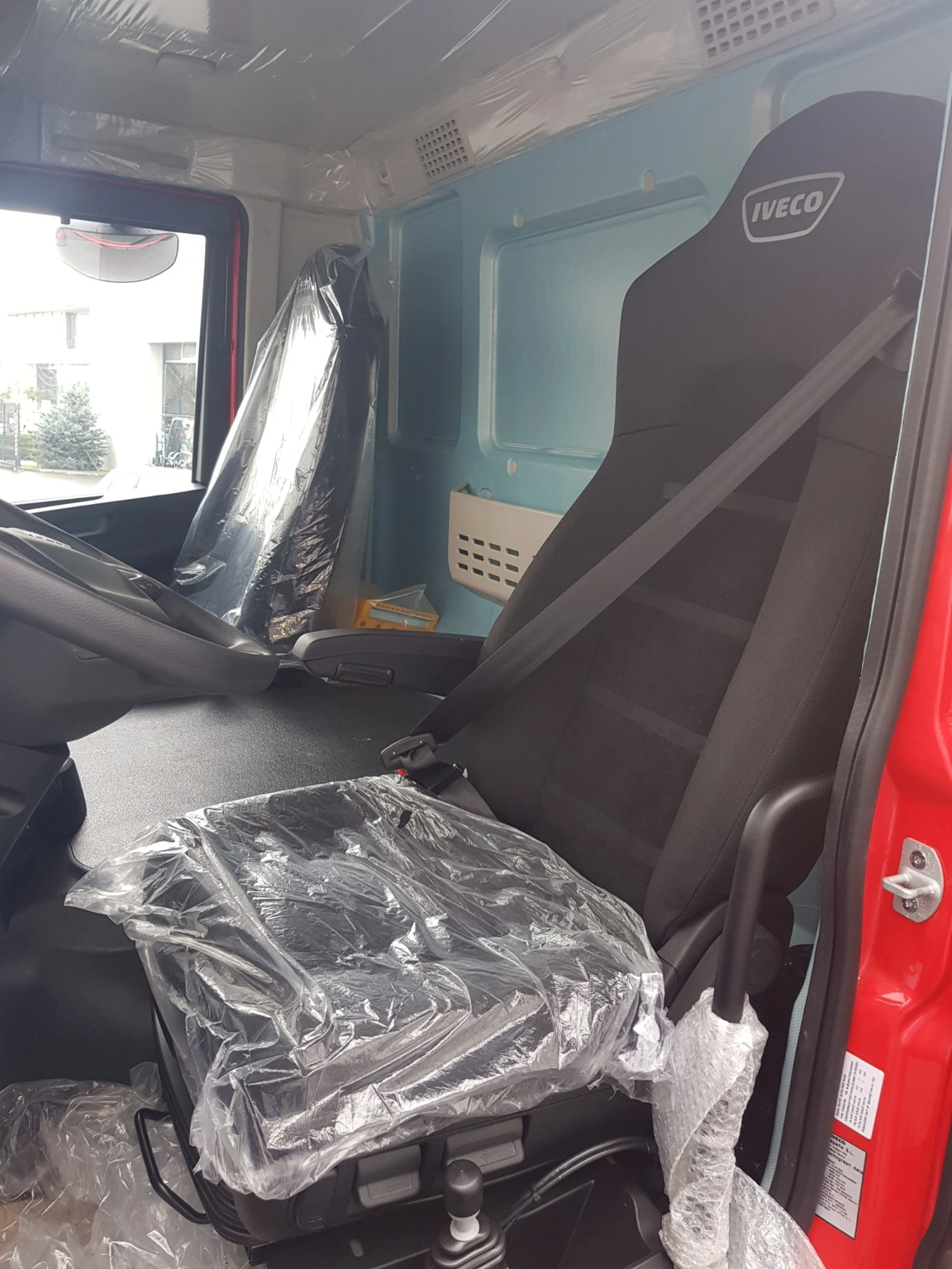 Iveco T-WAY НОВИ ЧЕТИРИОСНИ САМОСВАЛИ T-WAY - изображение 7