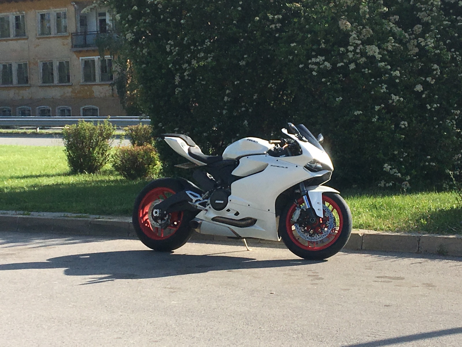 Ducati Panigale 899 - изображение 1