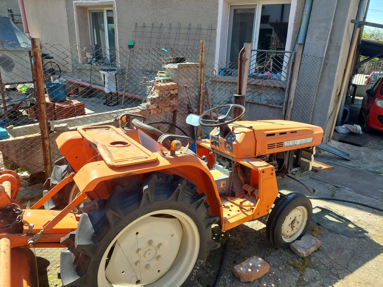 Трактор Kubota, снимка 2 - Селскостопанска техника - 54417661