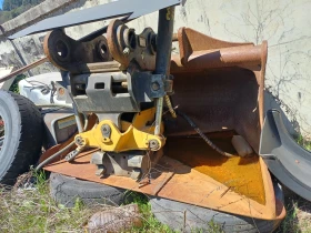 Багер Hitachi Zaxis Въртяща се глава Engkon със 2 бързосменника, снимка 1