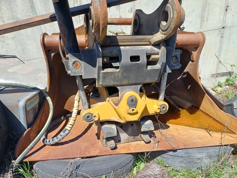 Багер Hitachi Zaxis Въртяща се глава Engkon със 2 бързосменника, снимка 6 - Индустриална техника - 50490045