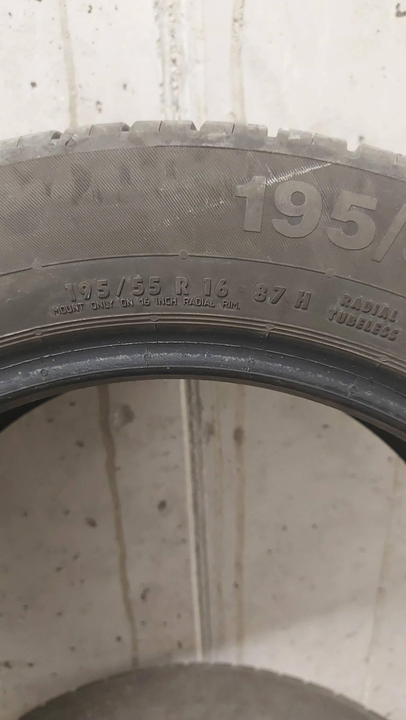 Гуми Летни 195/55R16, снимка 7 - Гуми и джанти - 54947321