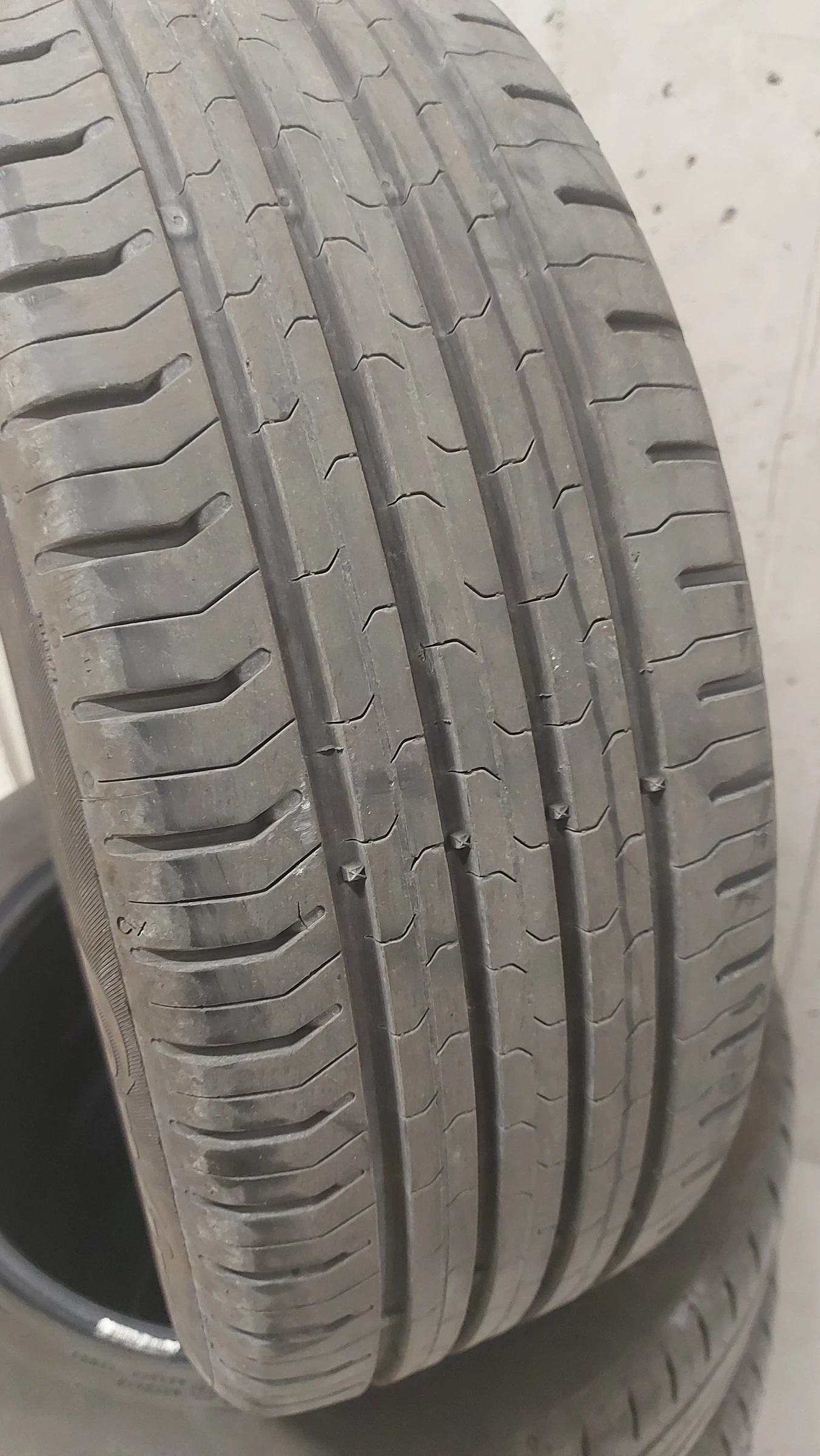 Гуми Летни 195/55R16, снимка 5 - Гуми и джанти - 54947321