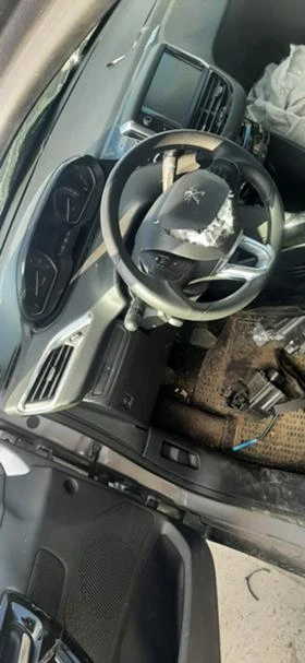 Peugeot 2008 1.2i, снимка 5