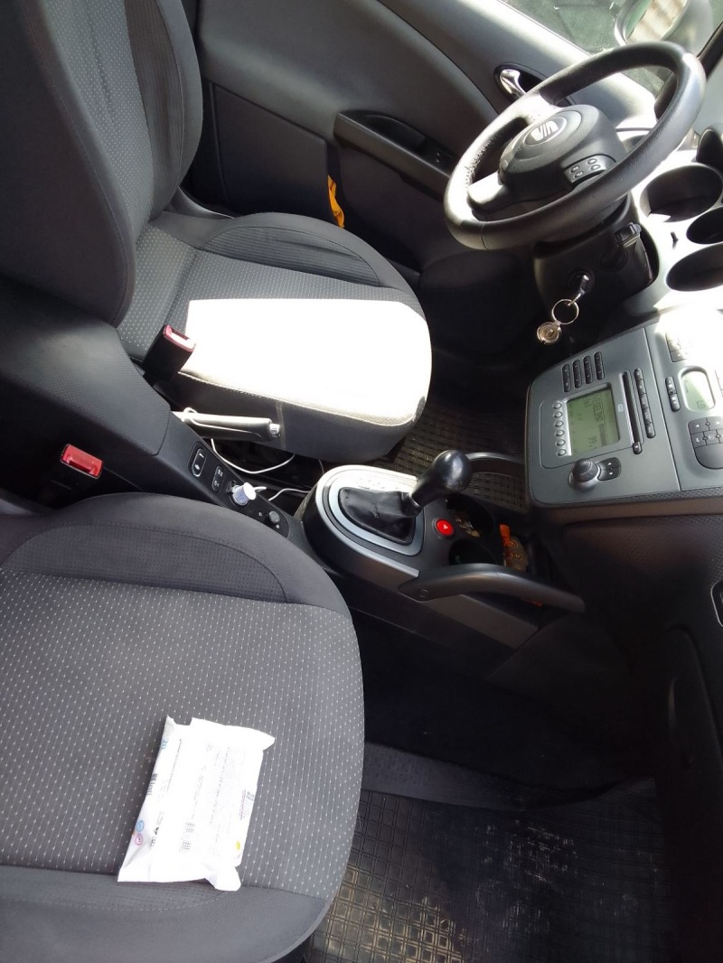 Seat Altea XL, снимка 6 - Автомобили и джипове - 46471702
