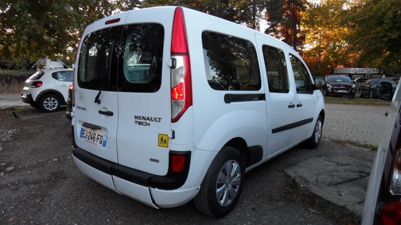 Renault Kangoo Grand 6места NAVI, снимка 5 - Автомобили и джипове - 47732367