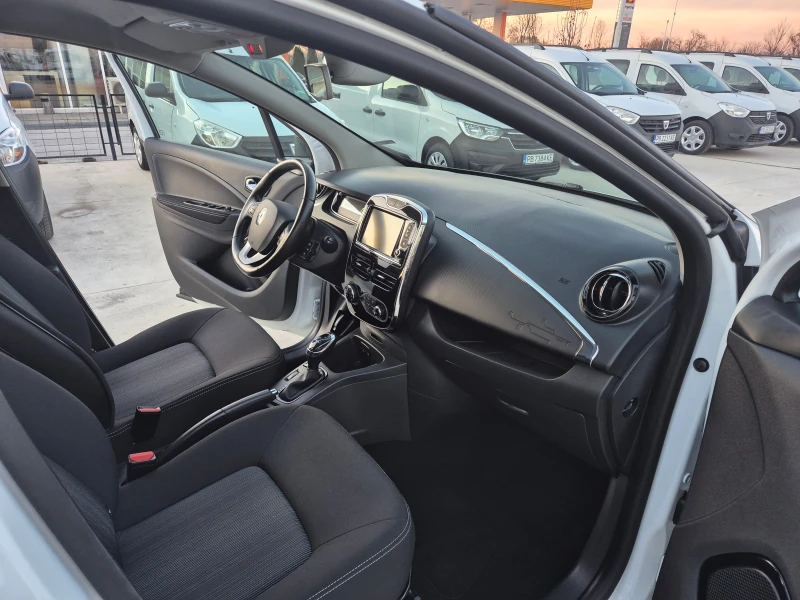 Renault Zoe R110 -41KW, снимка 9 - Автомобили и джипове - 48023325