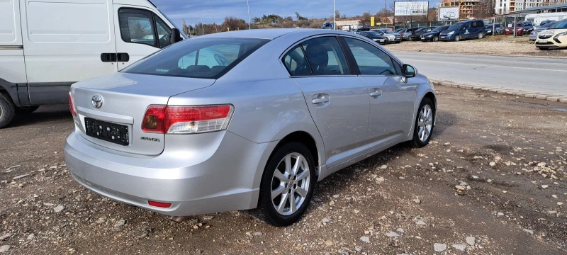 Toyota Avensis 2.2D4D, снимка 5 - Автомобили и джипове - 48206285