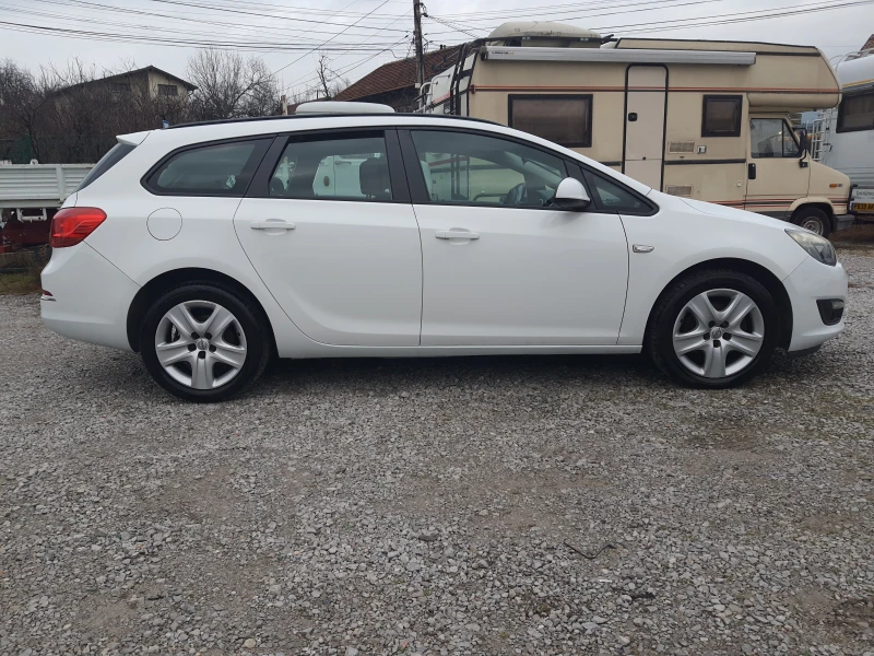 Opel Astra 1.6dtl, снимка 7 - Автомобили и джипове - 48227263