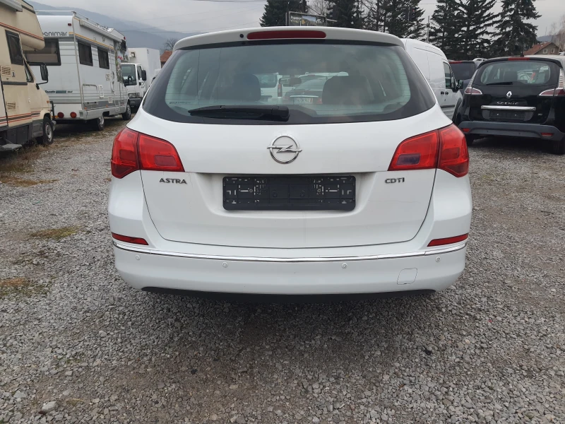 Opel Astra 1.6dtl, снимка 5 - Автомобили и джипове - 48227263