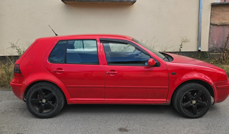 VW Golf, снимка 1 - Автомобили и джипове - 48749586