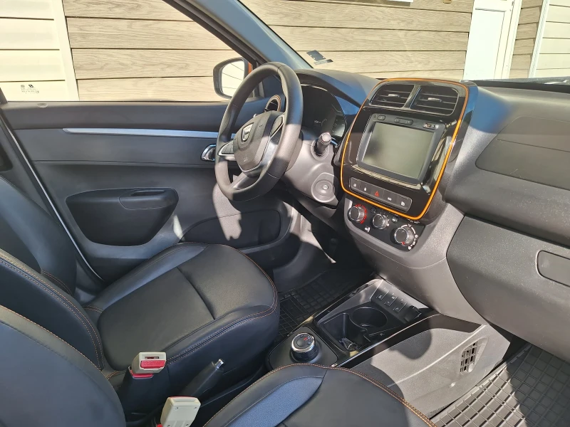 Dacia Spring, снимка 11 - Автомобили и джипове - 52156677