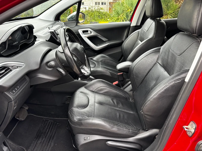 Peugeot 208 1.2 I* АВТОМАТИК* 120 000 КМ* SERVICE BOOK* KTEO* , снимка 8 - Автомобили и джипове - 52379413