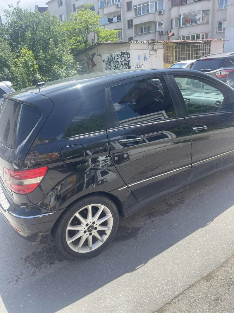 Mercedes-Benz B 180, снимка 5 - Автомобили и джипове - 52460432