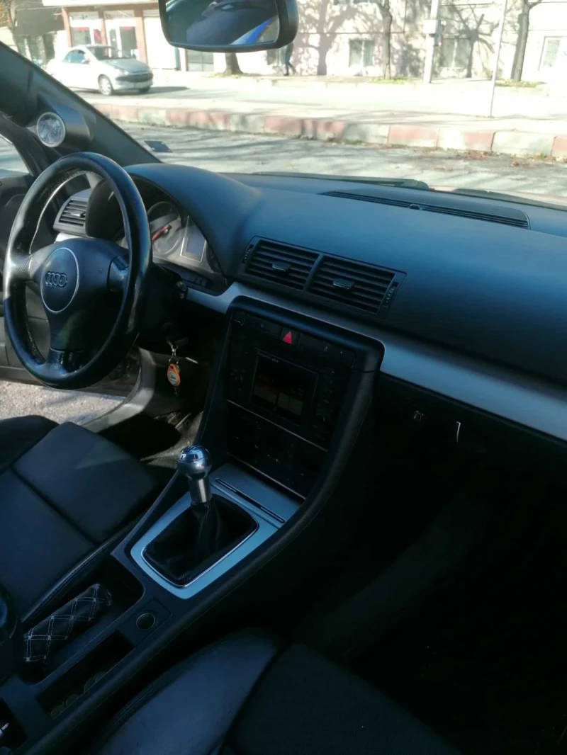 Audi A4, снимка 3 - Автомобили и джипове - 52525576