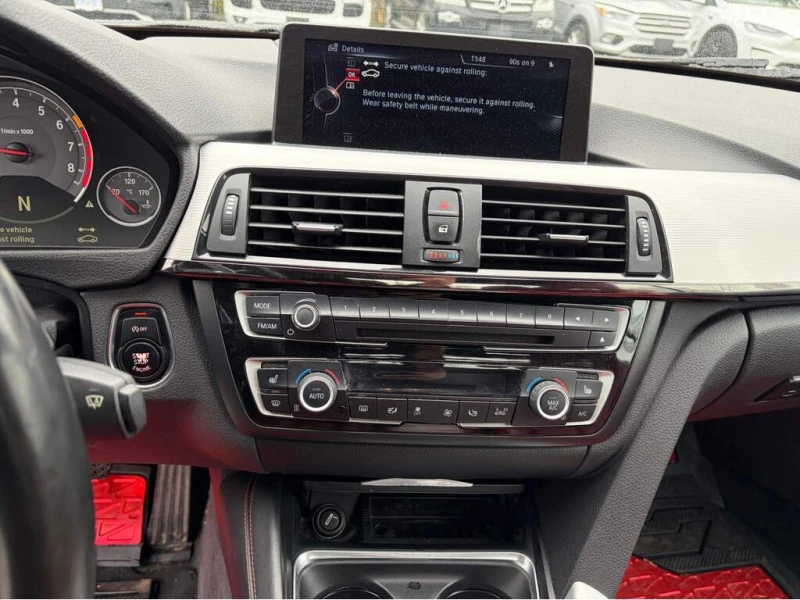 BMW M4 * 2dr Convertible * CARFAX * БЕЗ ПЪРВОНАЧАЛНА ВНОС, снимка 17 - Автомобили и джипове - 52830612