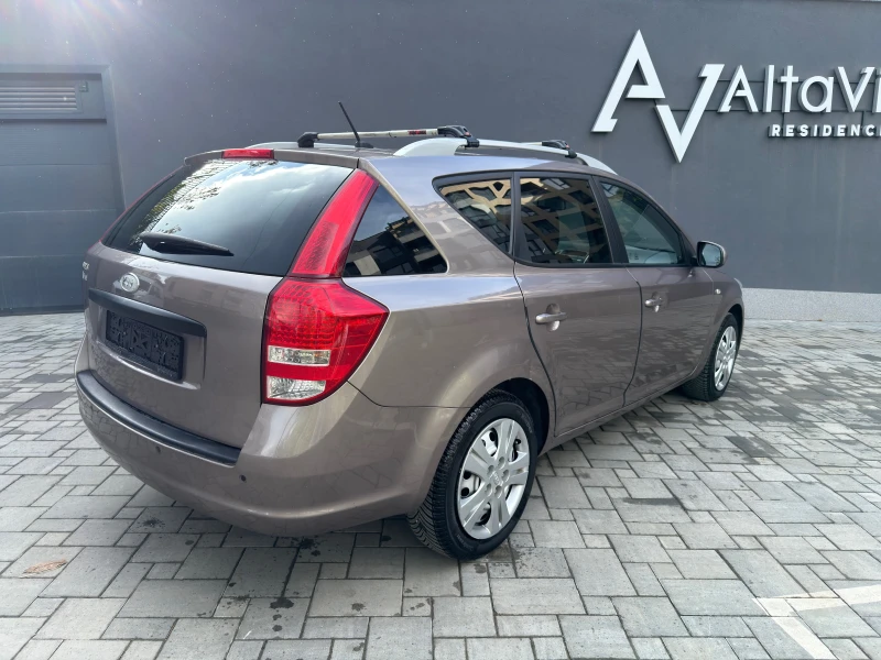 Kia Ceed 1.6i\ФАБРИЧНА ГАЗ BRC\КЛИМАТРОНИК\ПАРКТРОНИК* , снимка 4 - Автомобили и джипове - 53022909