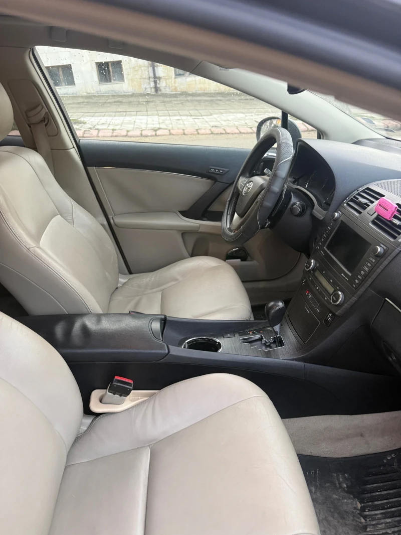 Toyota Avensis, снимка 9 - Автомобили и джипове - 53539453