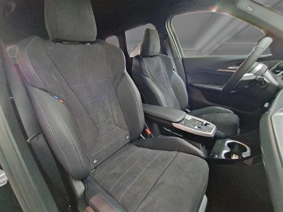 BMW iX1 eDrive20 M-Sport = NEW = Гаранция - изображение 9