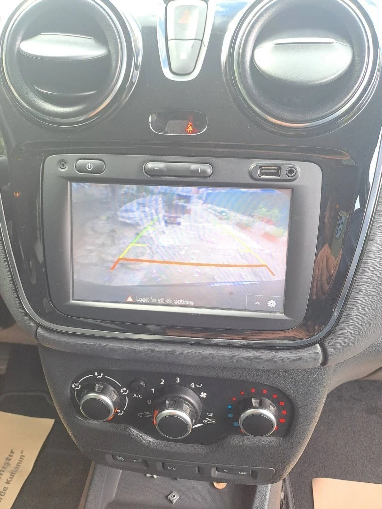 Dacia Lodgy 1.2 Stepway Е-6, снимка 12 - Автомобили и джипове - 53584288