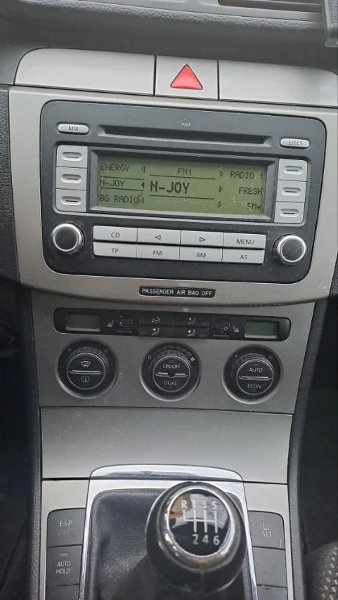 VW Passat, снимка 13 - Автомобили и джипове - 54335737