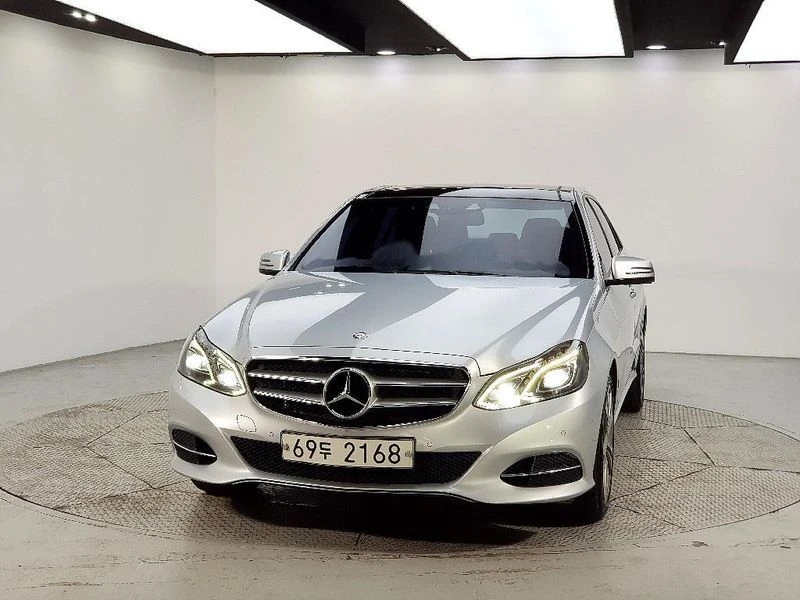 Mercedes-Benz E 300 E300 4MATIC Avantgarde| 302к.с., снимка 2 - Автомобили и джипове - 56022515