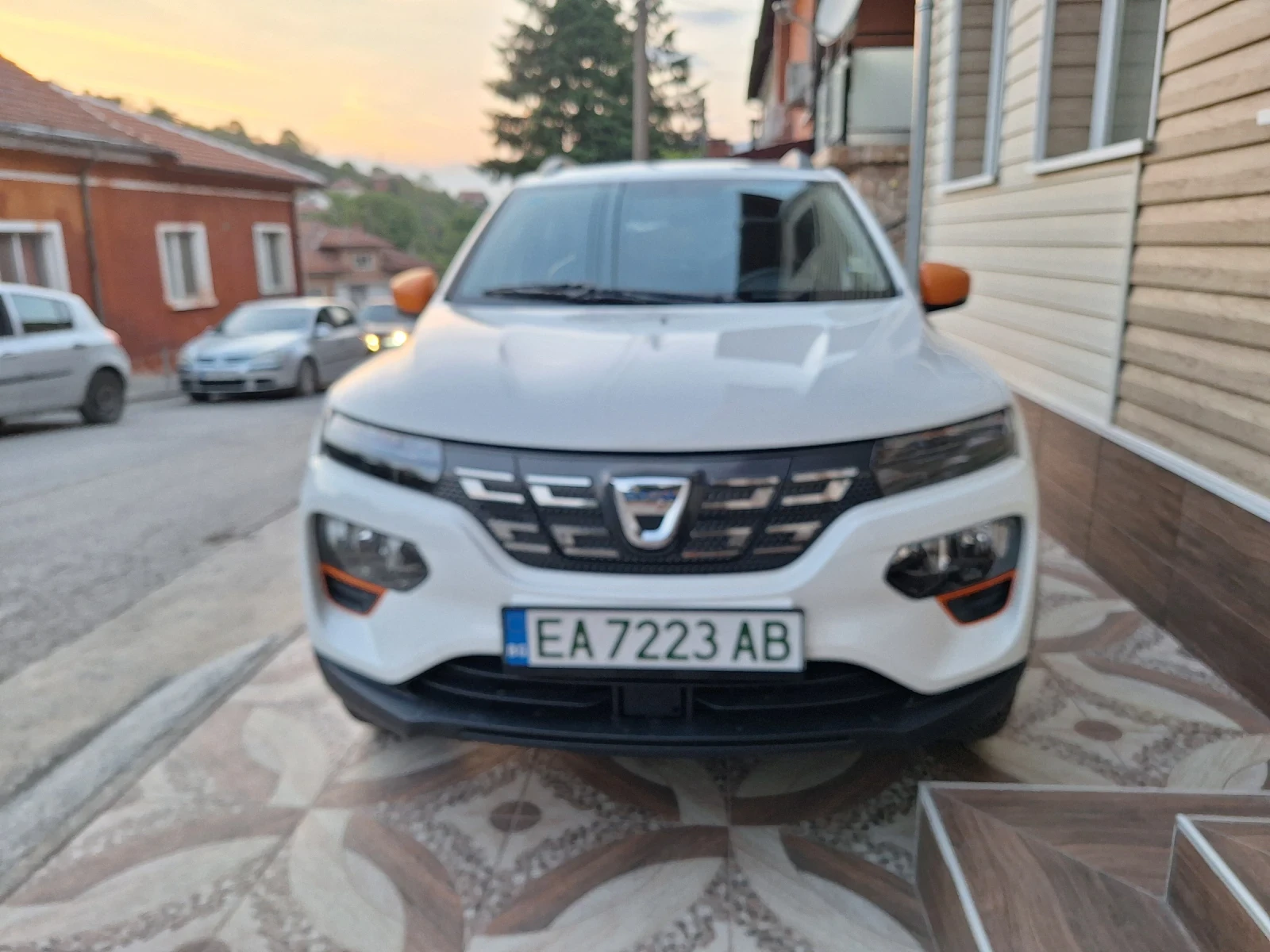 Dacia Spring, снимка 1