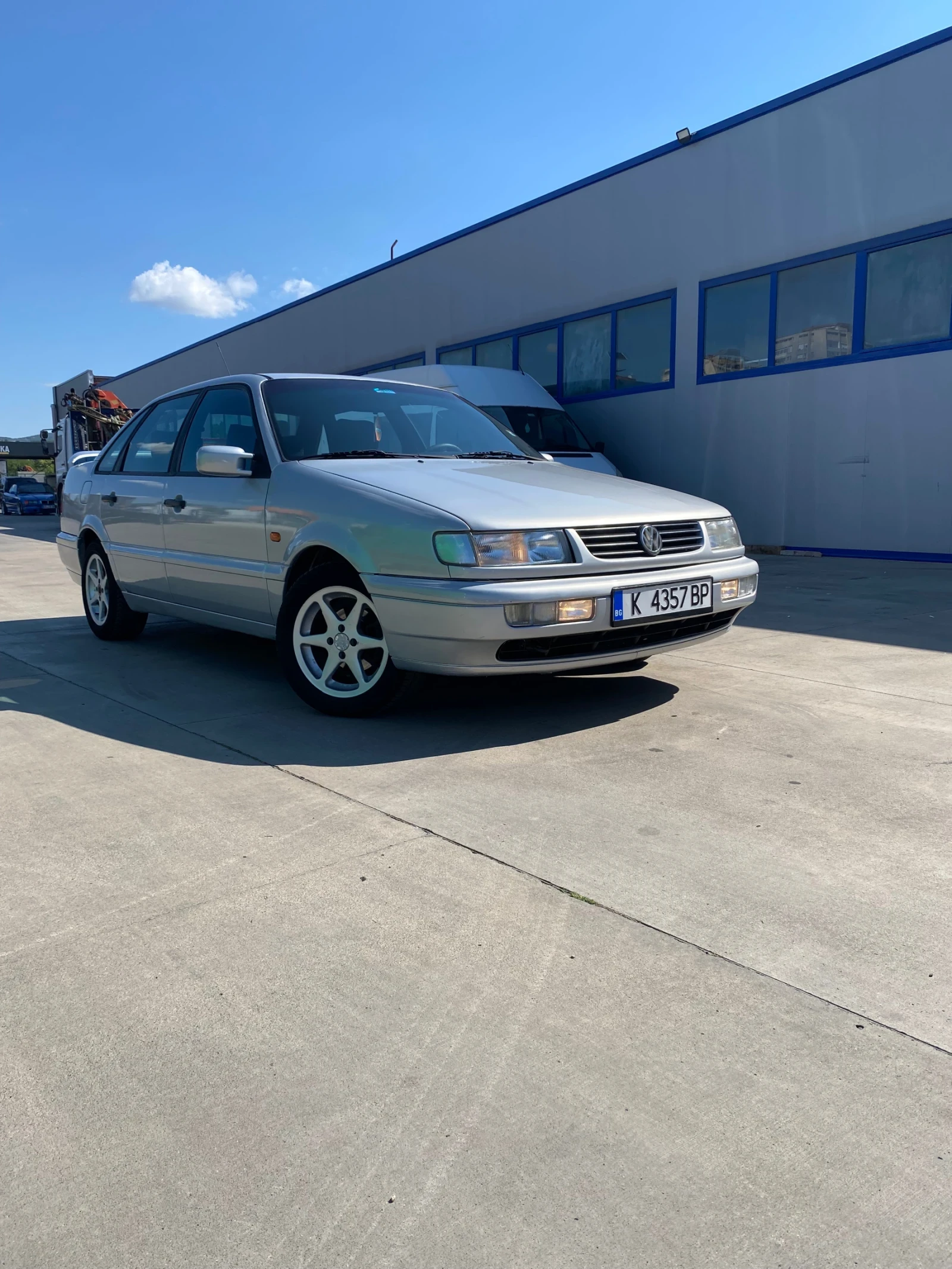 VW Passat 1.9 TDI 90 k.c. KLIMATRONIK - изображение 3