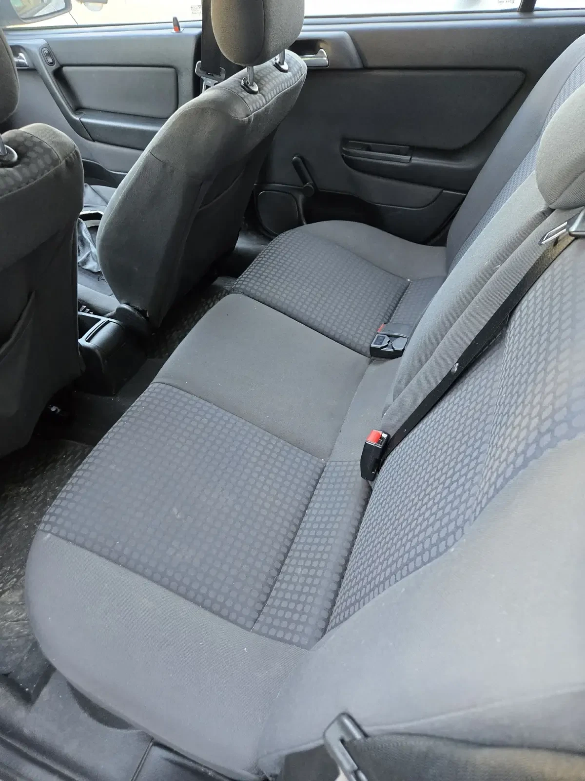 Opel Astra 156000 км. Фабричен метан. - изображение 6