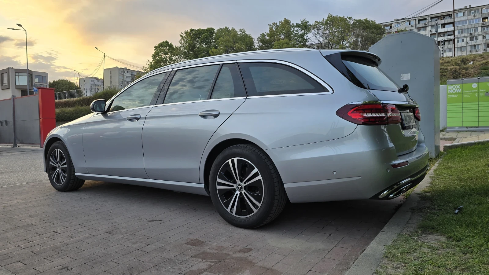 Mercedes-Benz E 220  - изображение 4