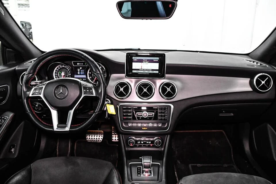 Mercedes-Benz CLA 45 AMG  - изображение 10