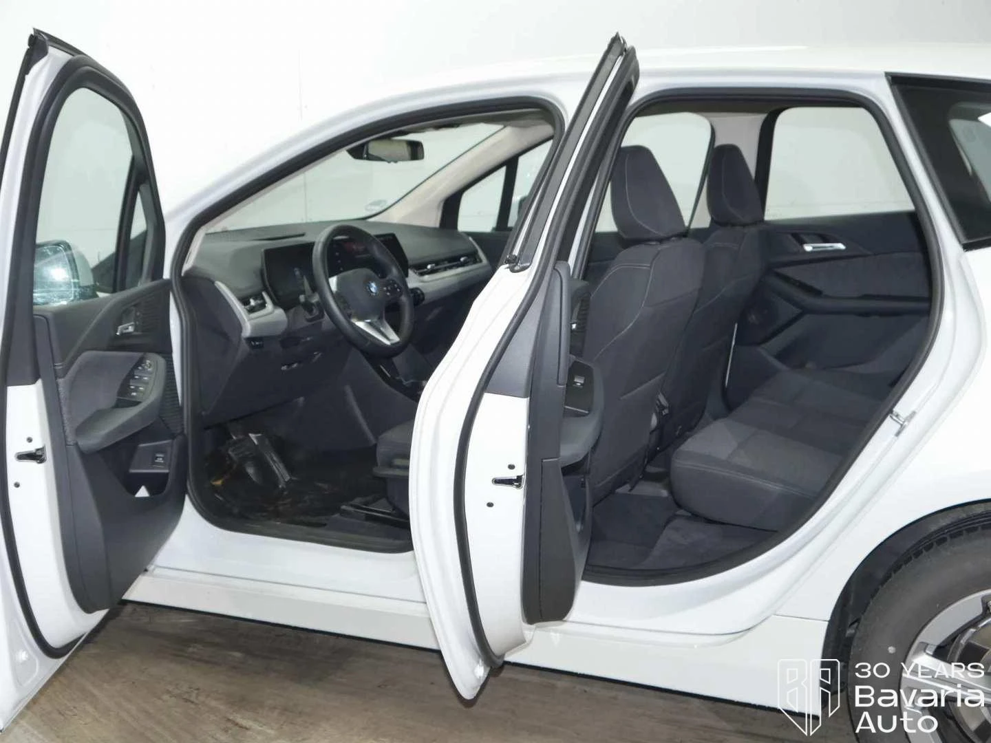 BMW 220 i Active Tourer Steptronic - изображение 5