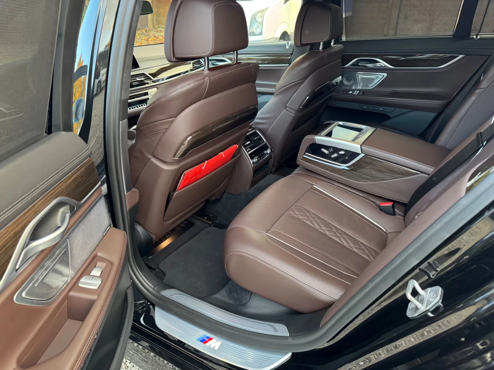 BMW 740 xDRIVE/340HP/EXECUTIVE-DR.PRO/HUD/MASSAGE/ACC/966f | Mobile.bg � ����������� 15