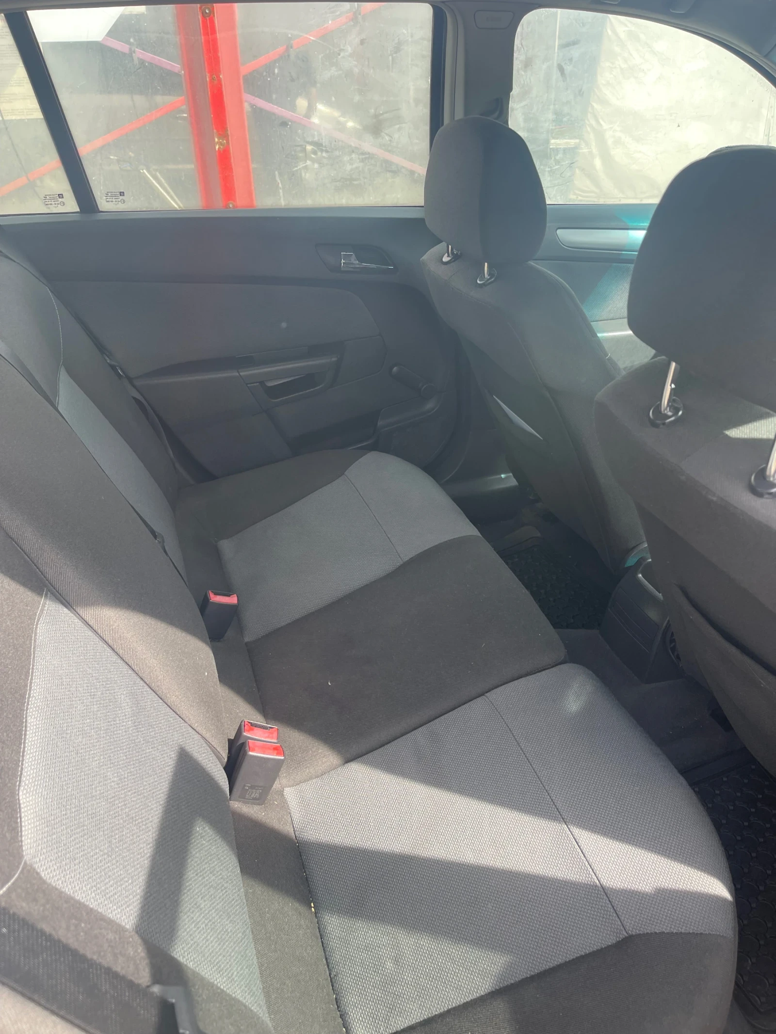 Opel Astra 1.6 бензин газ АВТОМАТИК - изображение 6