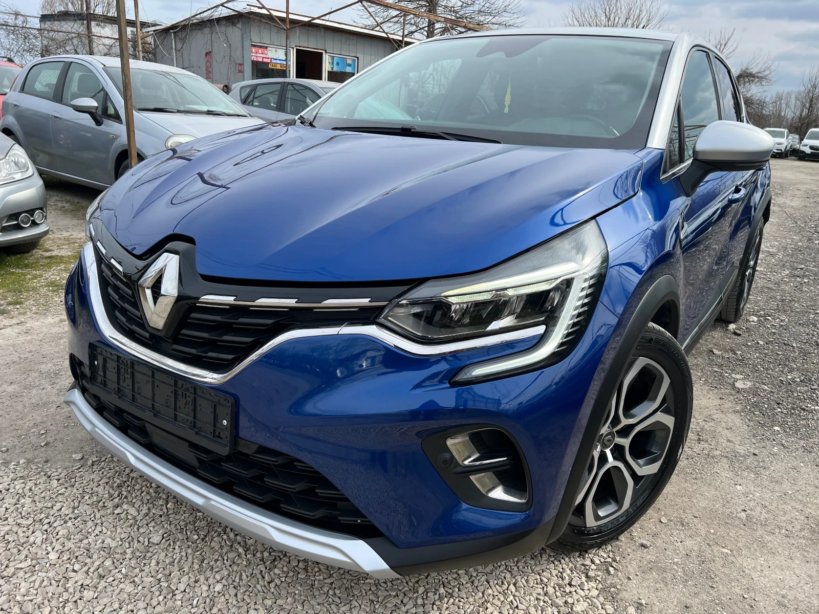 Renault Captur 1.5 dCi/ BUSINESS LINE/ AUTOMATIC / DISTRINONIC, снимка 3 - Автомобили и джипове - 53946565