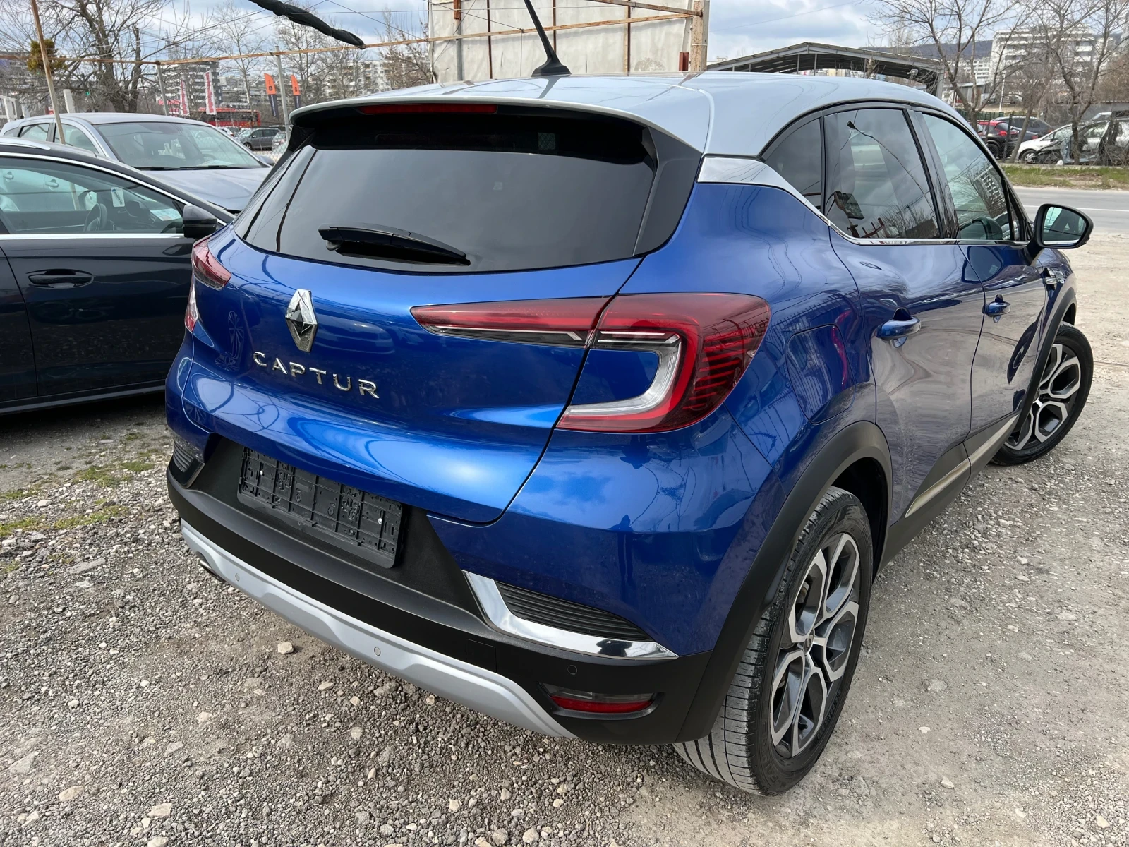 Renault Captur 1.5 dCi/ BUSINESS LINE/ AUTOMATIC / DISTRINONIC, снимка 6 - Автомобили и джипове - 53946565