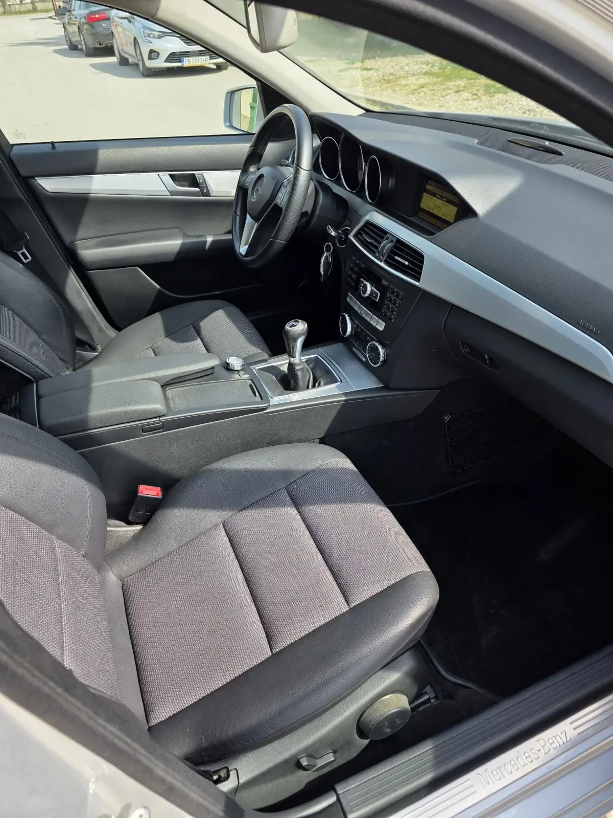 Mercedes-Benz C 220 Avantgarde/Facelift/TOP, снимка 13 - Автомобили и джипове - 53984890