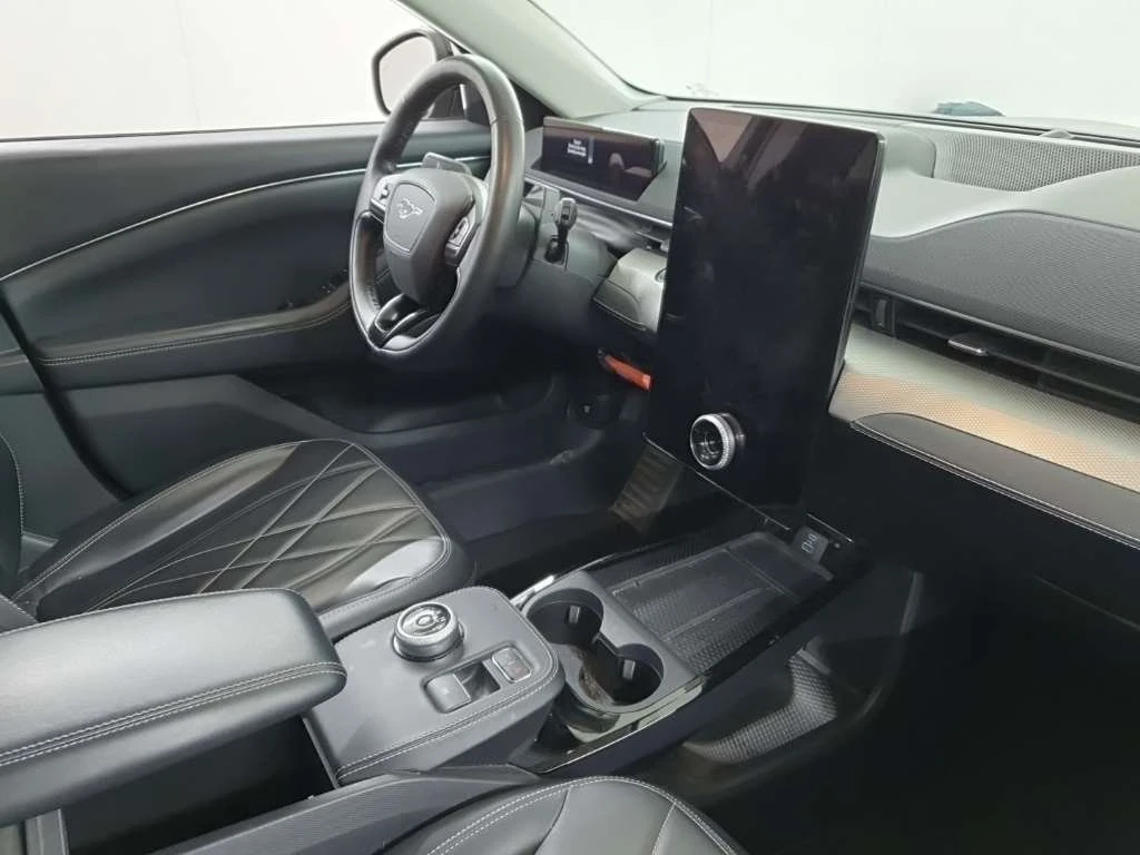 Ford Mustang Mach-E 99KW Premium Extended Range RWD, снимка 13 - Автомобили и джипове - 54156918