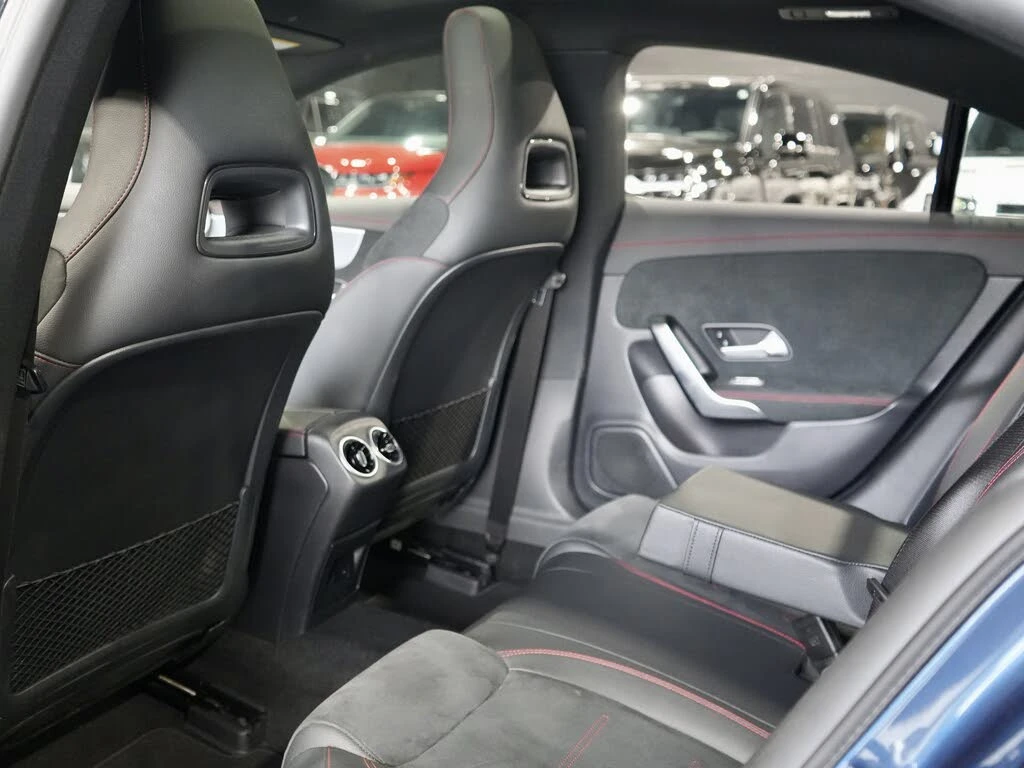 Mercedes-Benz CLA 250 4MATIC, снимка 16 - Автомобили и джипове - 54219984