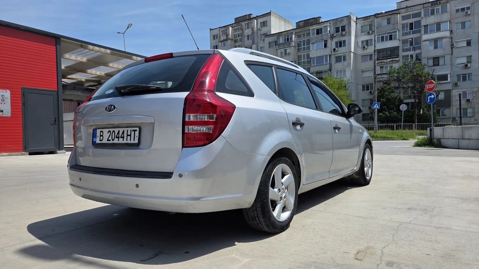 Kia Ceed 1.4 газ, снимка 3 - Автомобили и джипове - 54804116