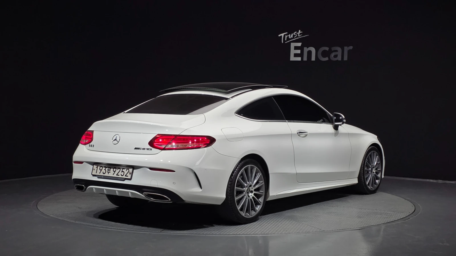Mercedes-Benz C 200 2.0 Coupe , снимка 2 - Автомобили и джипове - 55133847