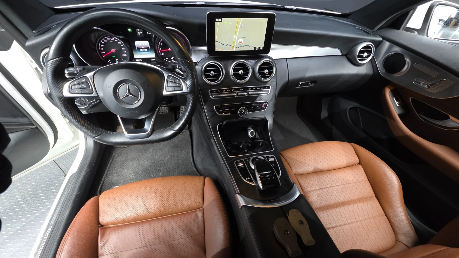 Mercedes-Benz C 200 2.0 Coupe , снимка 6 - Автомобили и джипове - 55133847