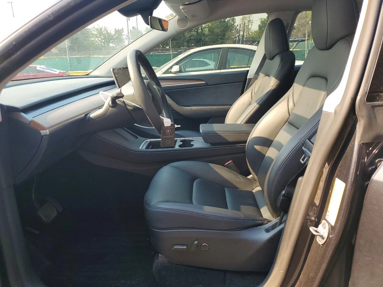 Tesla Model Y LONG RANGE* DUAL MOTOR* КОЖА* ПОДГРЕВ* ПАНО* , снимка 7 - Автомобили и джипове - 55512994